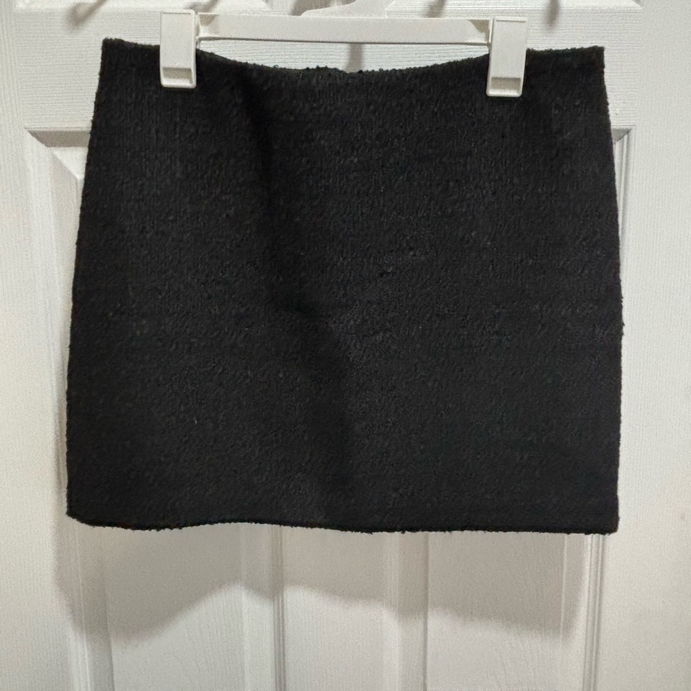 H&M Black Mini Skirt